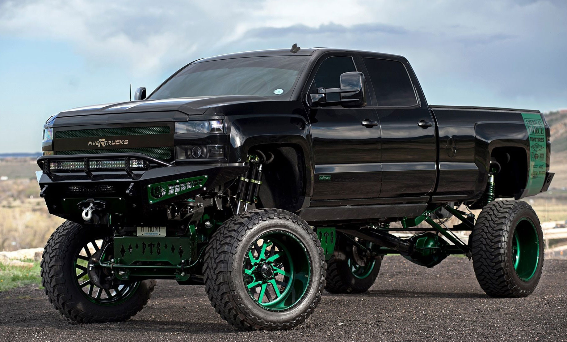 Top 18 Cheap Truck Mods for Pickup Trucks - WheelsRush 2023